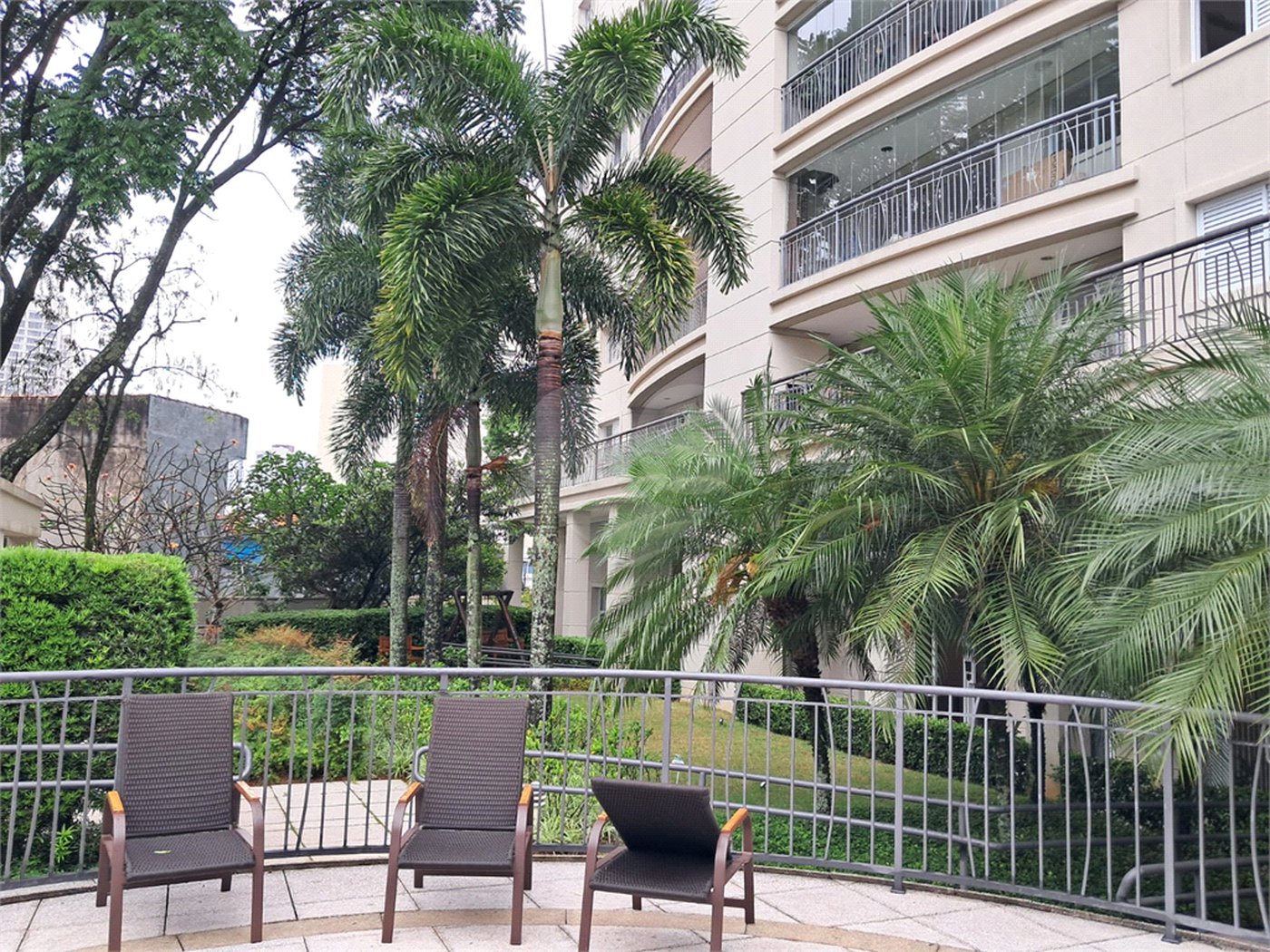 Apartamento à venda com 3 quartos, sendo 1 suíte, em Chácara Santo Antônio, São Paulo, SP