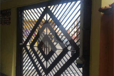 Casa à venda com 4 quartos em Calmon Viana, Poá, SP