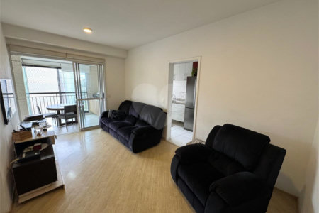 Apartamento à venda com 3 quartos, sendo 1 suíte, em Vila Gilda, Santo André, SP