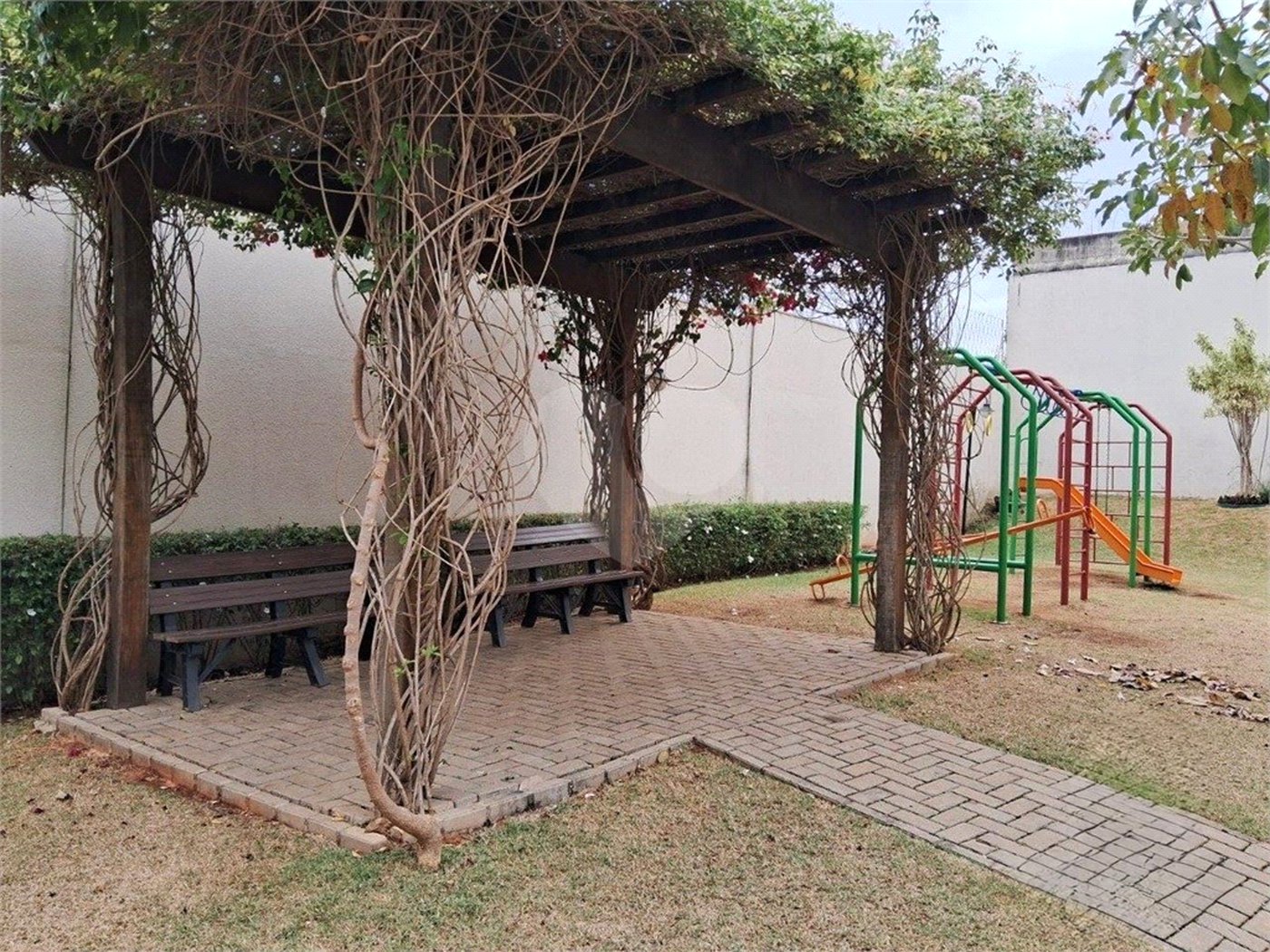 Apartamento à venda com 3 quartos, sendo 1 suíte, em Jardim Vera Cruz, Sorocaba, SP