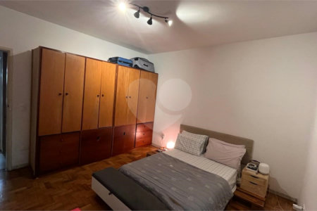 Sobrado à venda com 2 quartos em Vila Uberabinha, São Paulo, SP