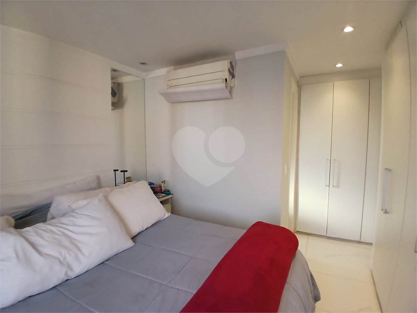 Cobertura à venda com 4 quartos, sendo 2 suítes,  em Alto da Lapa, São Paulo, SP
