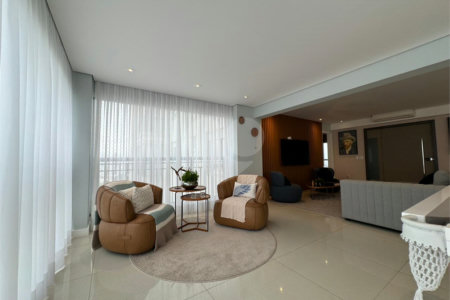 Apartamento à venda ou para alugar com 4 suítes em Santa Teresinha, São Paulo, SP