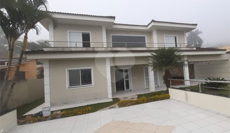 Casa à venda com 4 suítes no Centro, Bom Jesus dos Perdões, SP