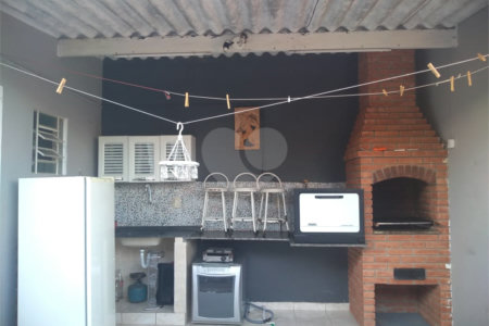 Casa Térrea à venda com 3 suítes em Jardim São Pedro, Mogi das Cruzes, SP