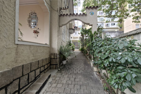 Casa à venda com 4 quartos em Grajaú, Rio de Janeiro, RJ