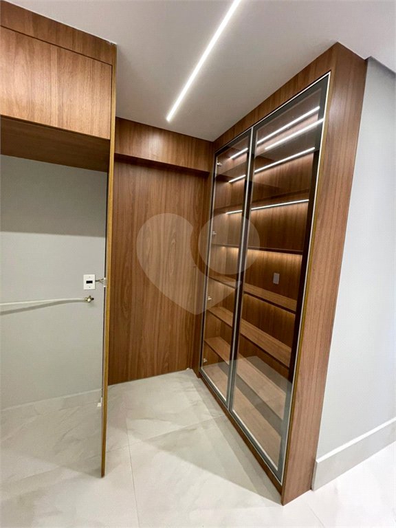 Apartamento à venda ou para alugar com 3 quartos, sendo 1 suíte, em Barra Funda, São Paulo, SP