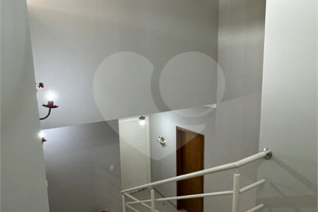 Casa à venda com 3 suítes no condomínio Residencial Delle Stelle, Louveira - SP