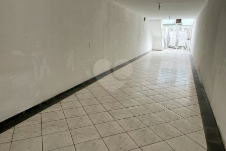 Sobrado à venda com 3 quartos, sendo 1 suíte,  em Vila Alice, Santo André, SP