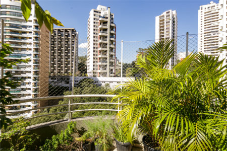 Apartamento à venda com 3 suítes em Morumbi, São Paulo, SP