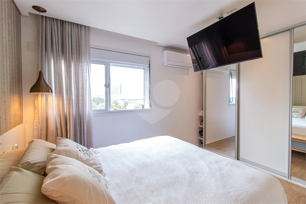Apartamento à venda com 3 suítes em Chácara Santo Antônio, São Paulo, SP