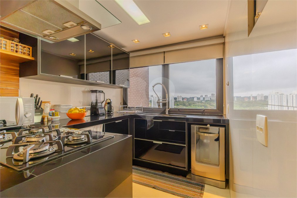 Apartamento à venda com 3 suítes em Chácara Santo Antônio, São Paulo, SP