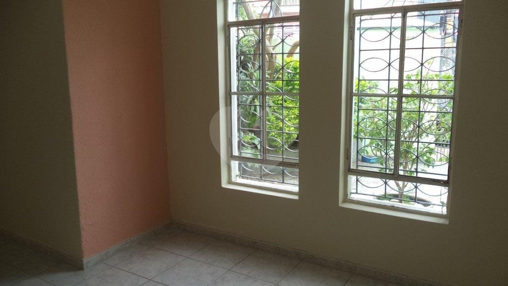 Sobrado à venda com 3 quartos, sendo 1 suíte, em Parada Inglesa, São Paulo, SP
