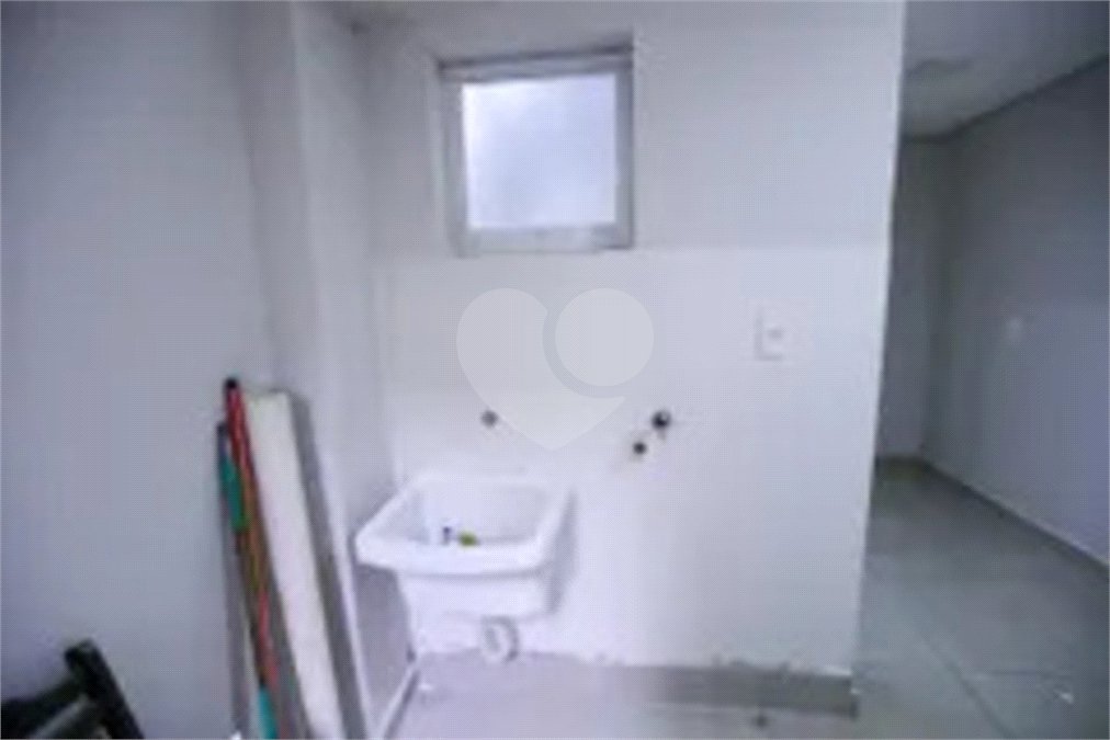 Casa à venda com 3 suítes em Jardim Santo Elias, São Paulo, SP