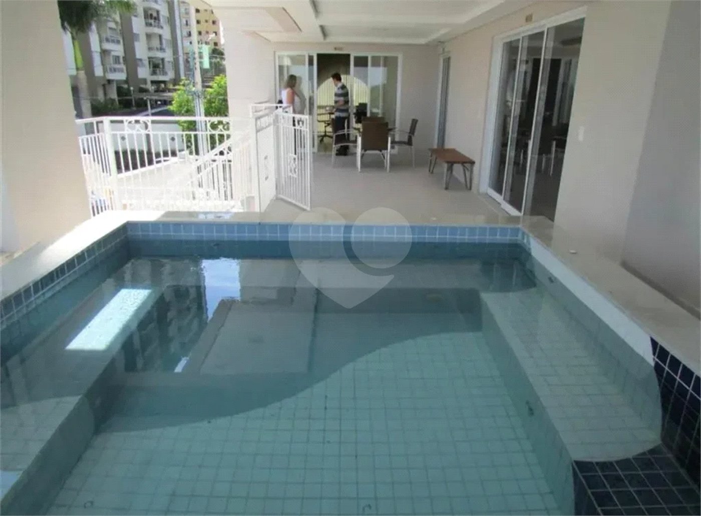 Apartamento no Edifício Bellagio, com 3 dormitórios, sol da manha e na modalidade porteira fechada.
