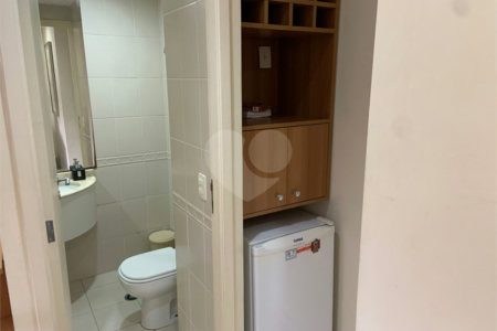 Flat à venda com 2 suítes em Jardim Europa, São Paulo, SP