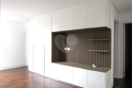 Casa à venda com 4 suítes no condomínio Premiere, São Paulo - SP