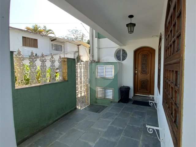 Sobrado à venda com 3 quartos, sendo 1 suíte,  em Horto, São Paulo, SP