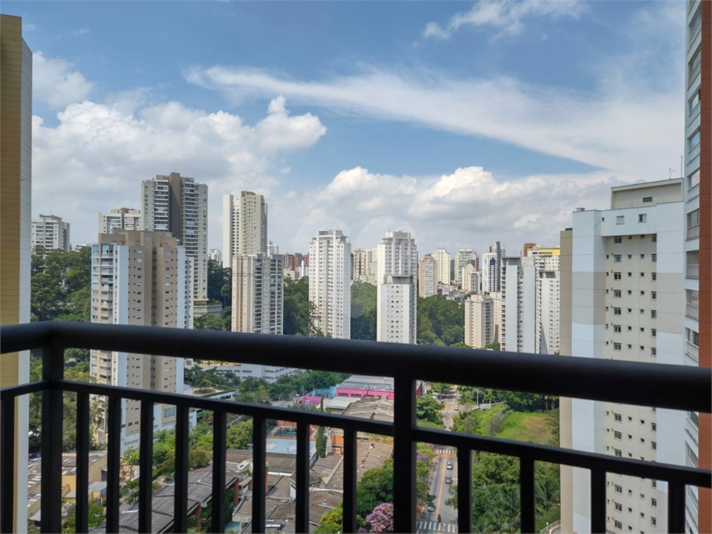 Apartamento à venda com 2 suítes em Vila Andrade, São Paulo, SP