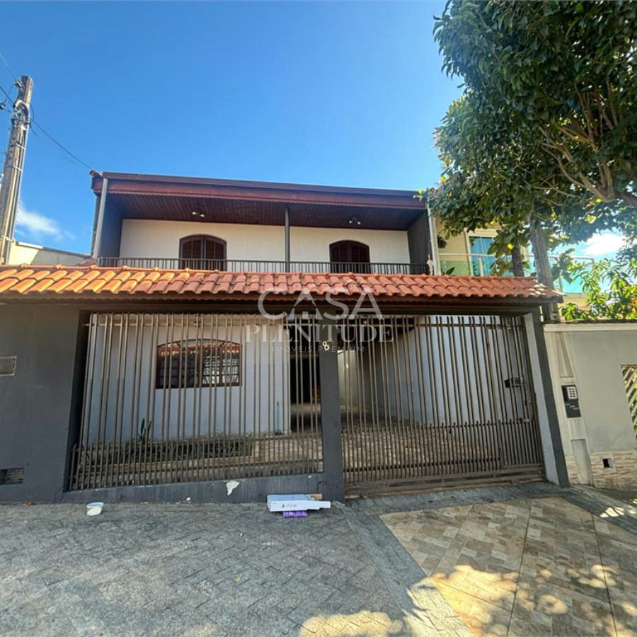 Sobrado à venda com 3 quartos, sendo 1 suíte, em Wanel Ville, Sorocaba, SP