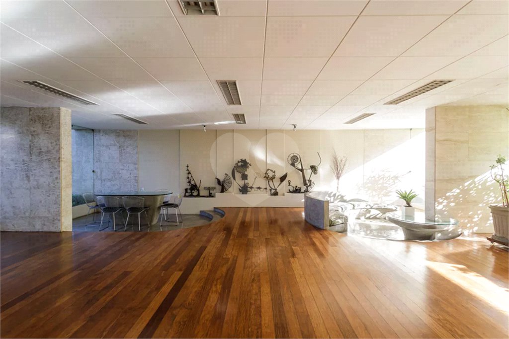 Apartamento à venda com 2 quartos, sendo 1 suíte, em Vila Olímpia, São Paulo, SP