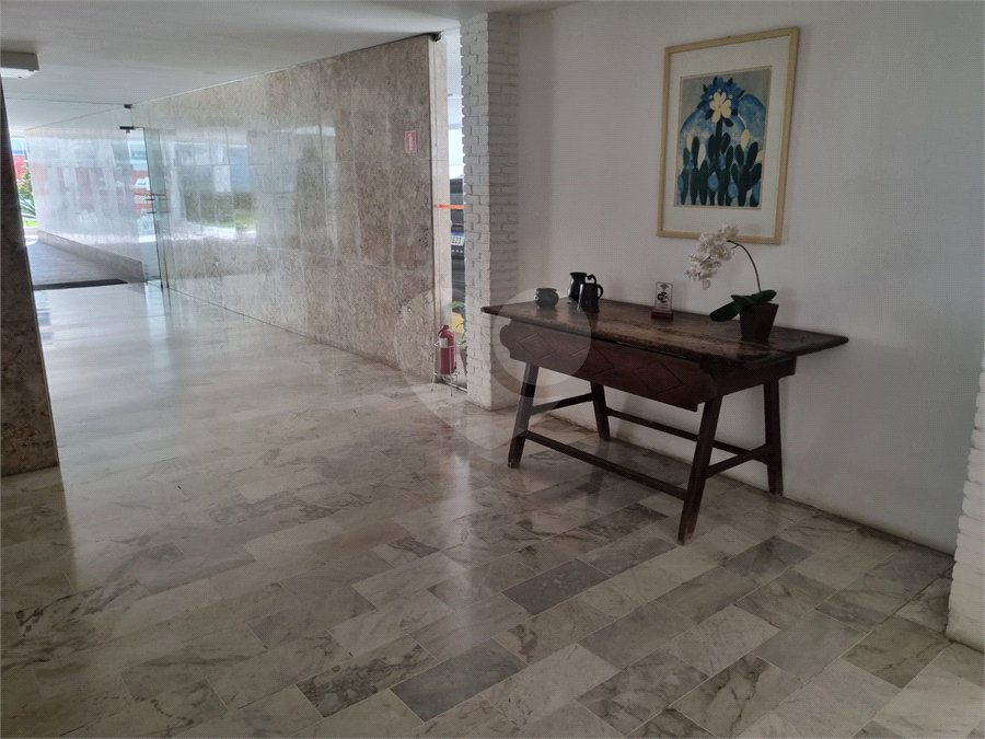 Apartamento à venda ou para alugar com 3 quartos, sendo 1 suíte, em Cerqueira César, São Paulo, SP