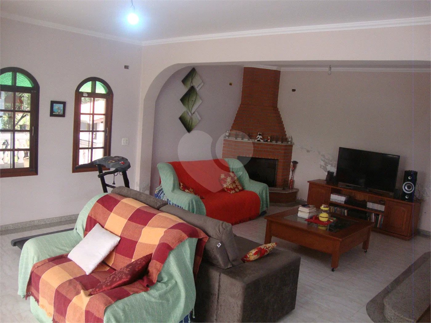 Chácara à venda com 5 quartos, sendo 2 suítes, em Jardim Arujá, Arujá, SP