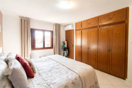 Sobrado à venda com 4 quartos, sendo 2 suítes,  em Butantã, São Paulo, SP