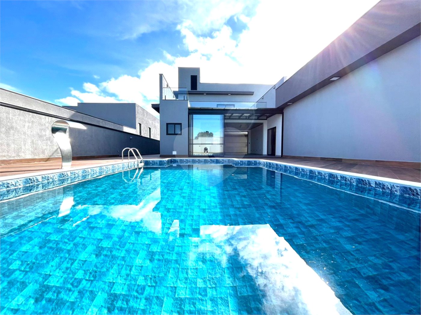 Casa à venda com 4 suítes no condomínio Saint Patrick, Sorocaba - SP