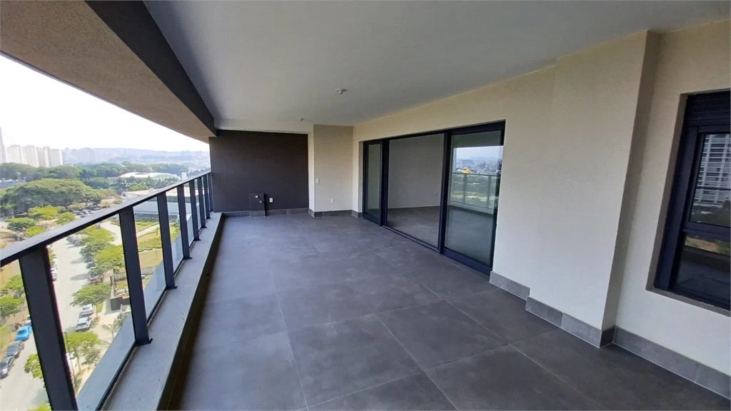 Apartamento à venda com 4 quartos, sendo 2 suítes, em Água Branca, São Paulo, SP
