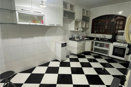 Sobrado à venda com 2 quartos, sendo 1 suíte, em Vila Ré, São Paulo, SP