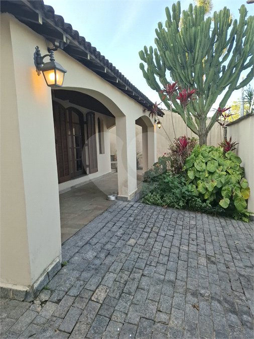 Casa à venda com 3 quartos, sendo 1 suíte,  em Vila Santa Helena, Mogi das Cruzes, SP