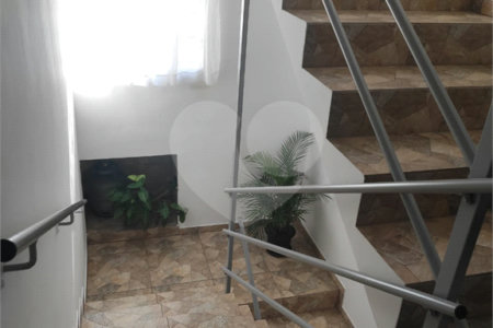 Sobrado à venda com 1 suíte em Jardim Luciana, Itaquaquecetuba, SP