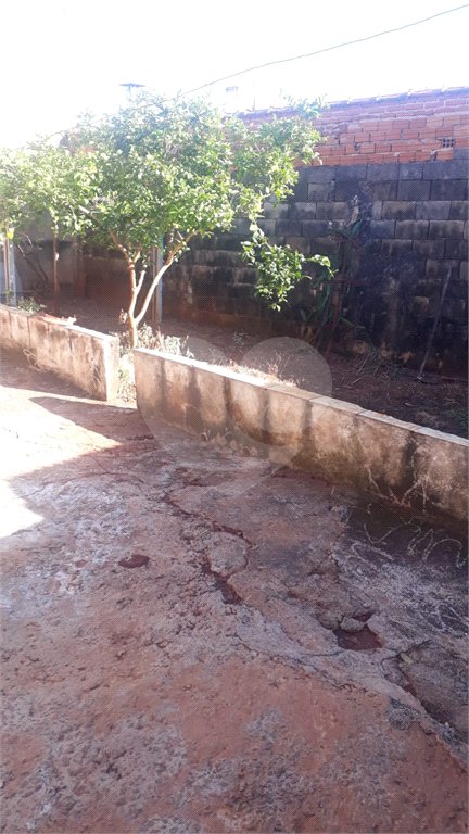 Casa à venda com 2 quartos em Núcleo Residencial Castelo Branco, São Carlos, SP