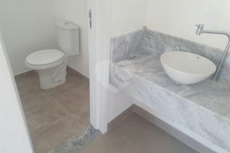 Casa de Vila à venda com 3 quartos, sendo 1 suíte,  em João Xxiii, Vinhedo, SP