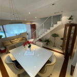 Casa à venda com 3 quartos, sendo 1 suíte, no condomínio Residencial Villagio Vitória, Guarulhos - SP
