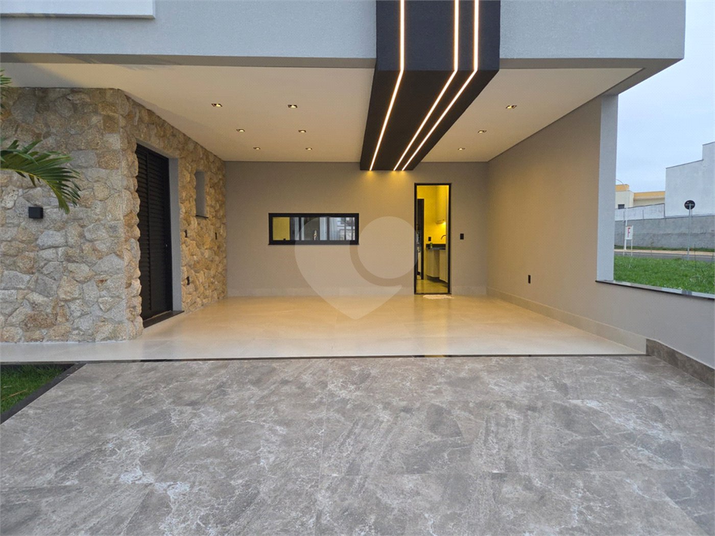 Casa à venda com 3 suítes no condomínio Jardim Residencial Dona Maria Candida, Indaiatuba - SP