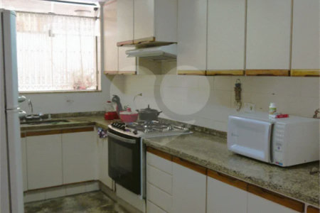 Casa à venda com 3 suítes em MORUMBI, São Paulo, SP