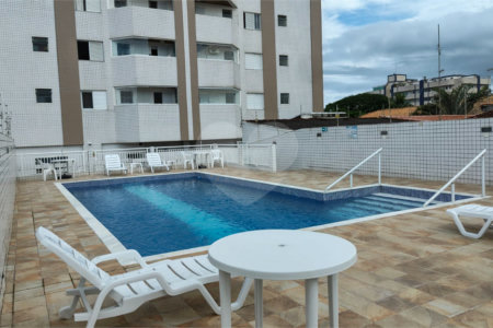 Apartamento à venda com 3 quartos, sendo 2 suítes, no Centro, Peruíbe, SP