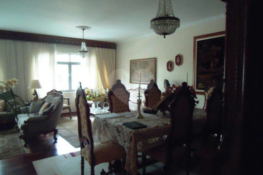 Sobrado à venda com 3 quartos, sendo 1 suíte, em Tremembé, São Paulo, SP