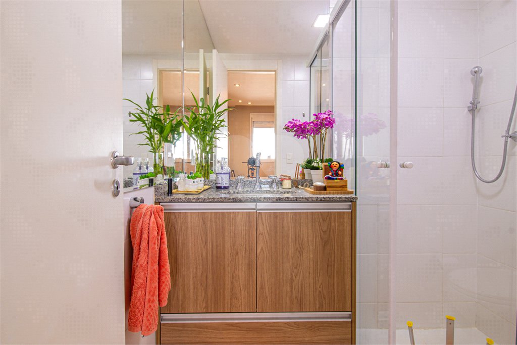 Apartamento à venda com 2 quartos, sendo 1 suíte, em Santo Amaro, São Paulo, SP