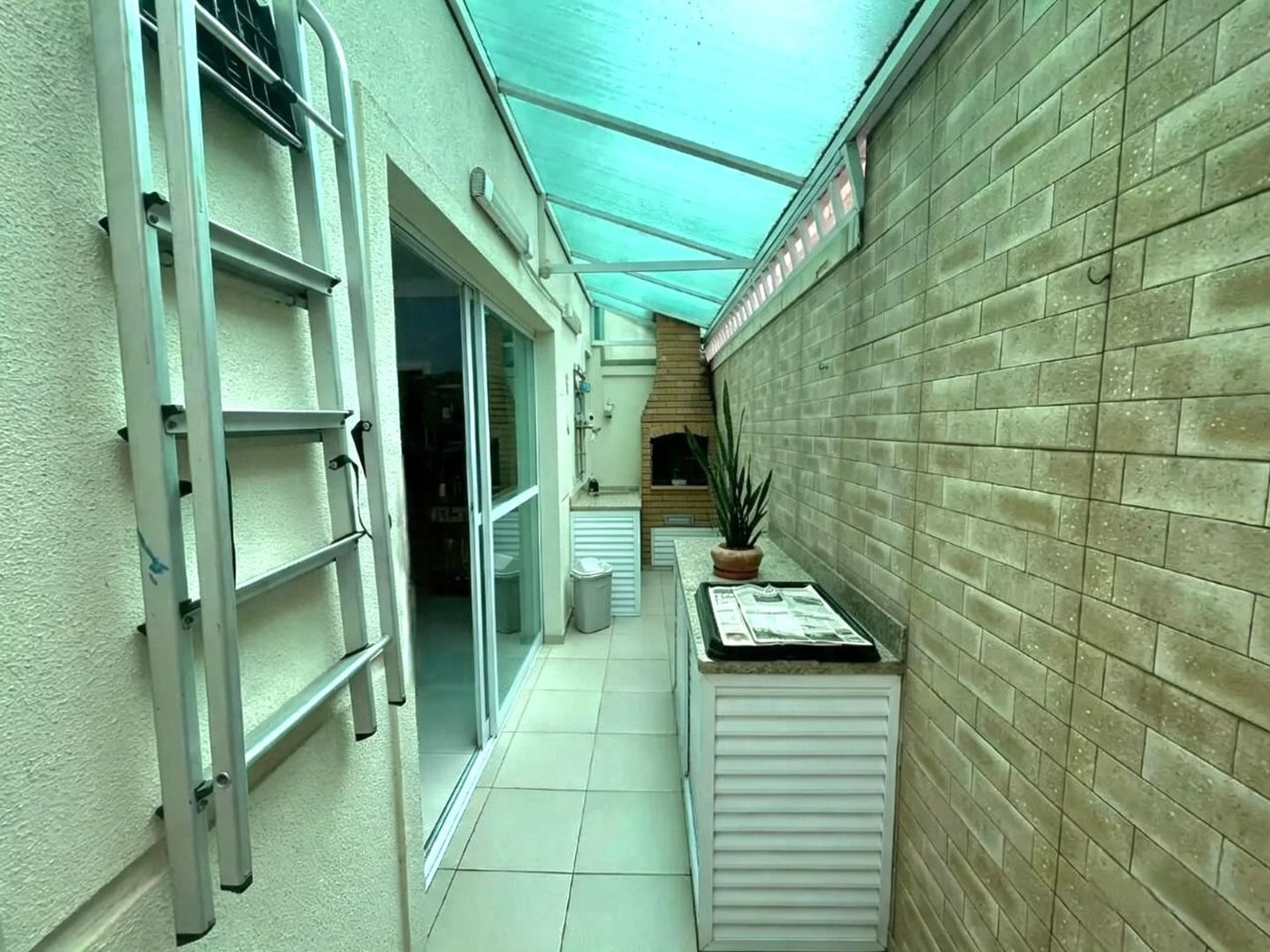 Casa com 2 dormitórios à venda, 130 m² por R$ 879.000,00 - Marapé - Santos/SP