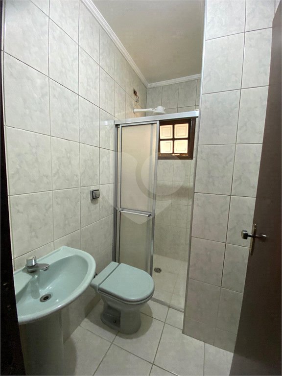 Sobrado à venda com 3 quartos, sendo 1 suíte, em Vila dos Remédios, São Paulo, SP