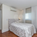 Apartamento à venda com 4 suítes em Campo Belo, São Paulo, SP