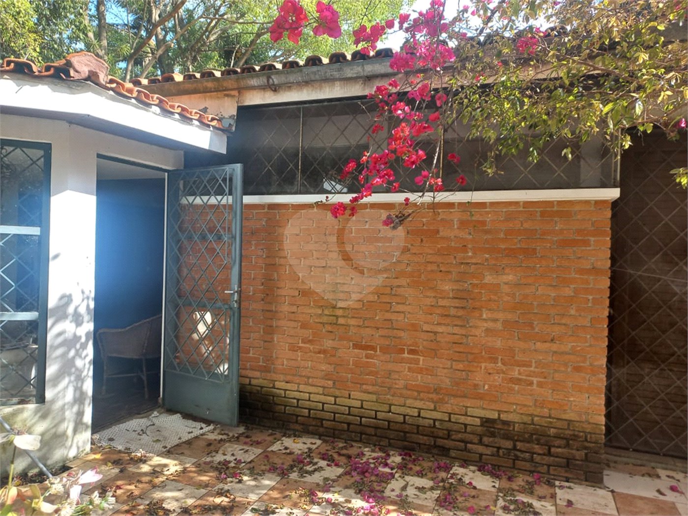 Casa à venda com 3 quartos, sendo 2 suítes, em Morumbi, São Paulo, SP