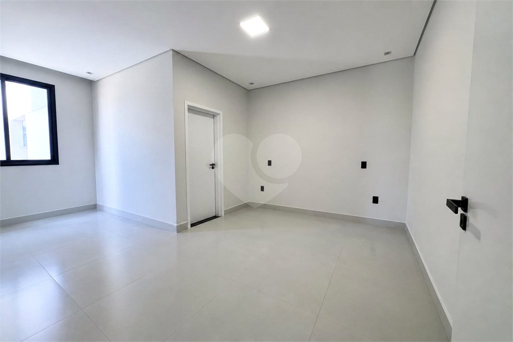 Casa à venda com 3 quartos, sendo 1 suíte,  no condomínio Reserva Ipanema, Sorocaba - SP