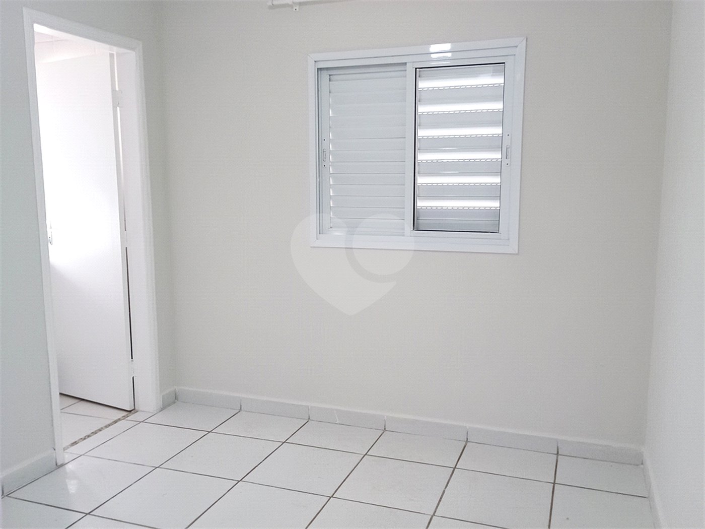 Apartamento à venda com 2 quartos, sendo 1 suíte, em Residencial Flórida, Ribeirão Preto, SP