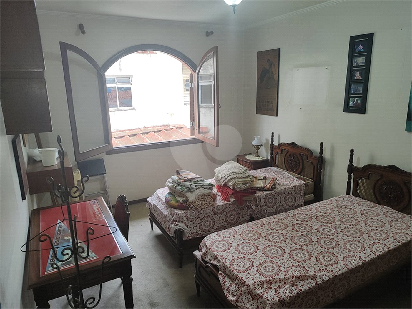 Casa à venda com 4 quartos, sendo 2 suítes, no condomínio Chácara das Rosas, São Paulo - SP