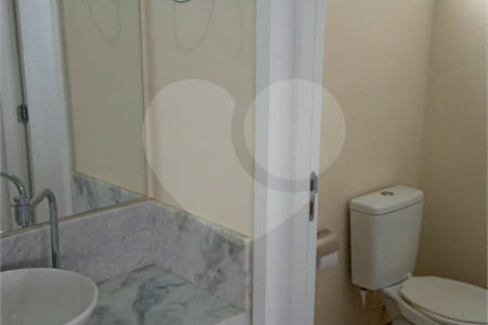Casa para alugar com 3 quartos, sendo 1 suíte, no condomínio Vila Quinta dos Manacás, Vinhedo - SP