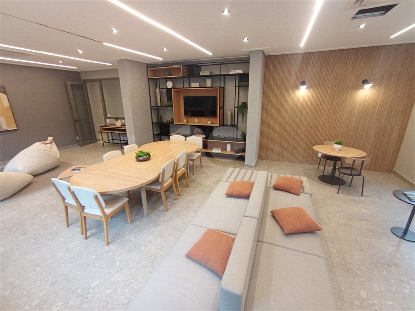 Apartamento à venda ou para alugar com 1 quarto em Pinheiros, São Paulo, SP